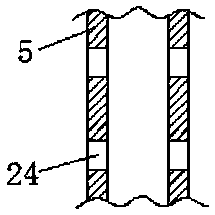 Aluminum veneer cleaning and drying device with high drying efficiency