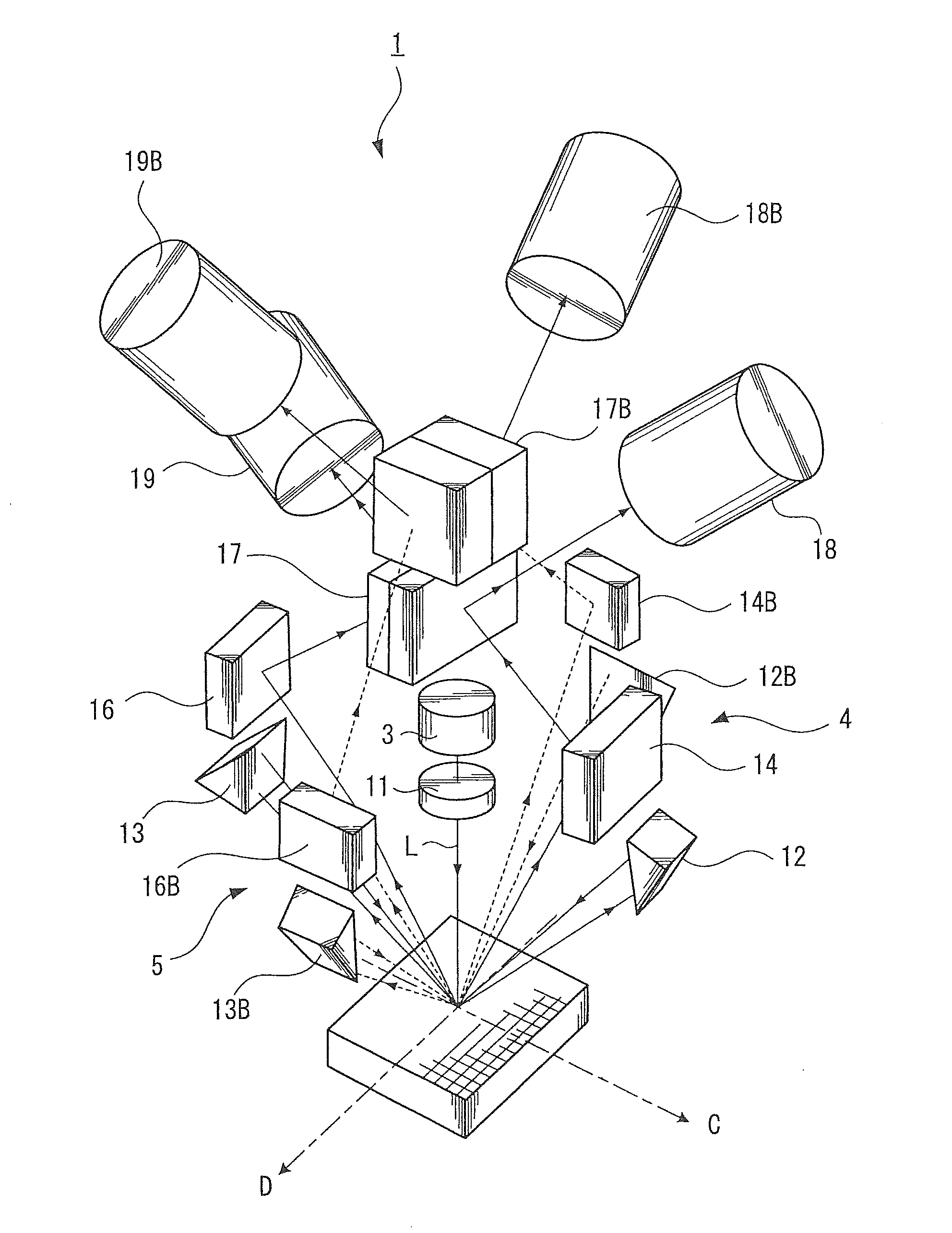 Displacement detecting device