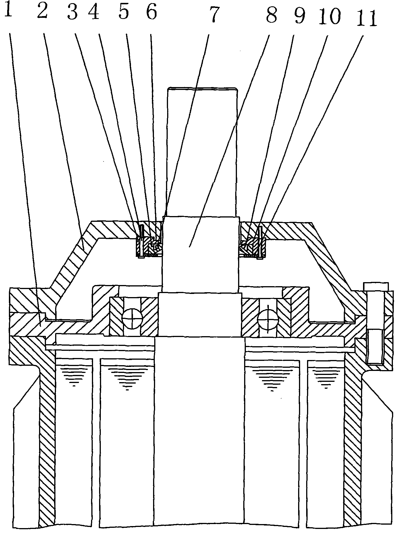 Motor end cover sealing device capable of preventing dust and sand from entering interior of motor