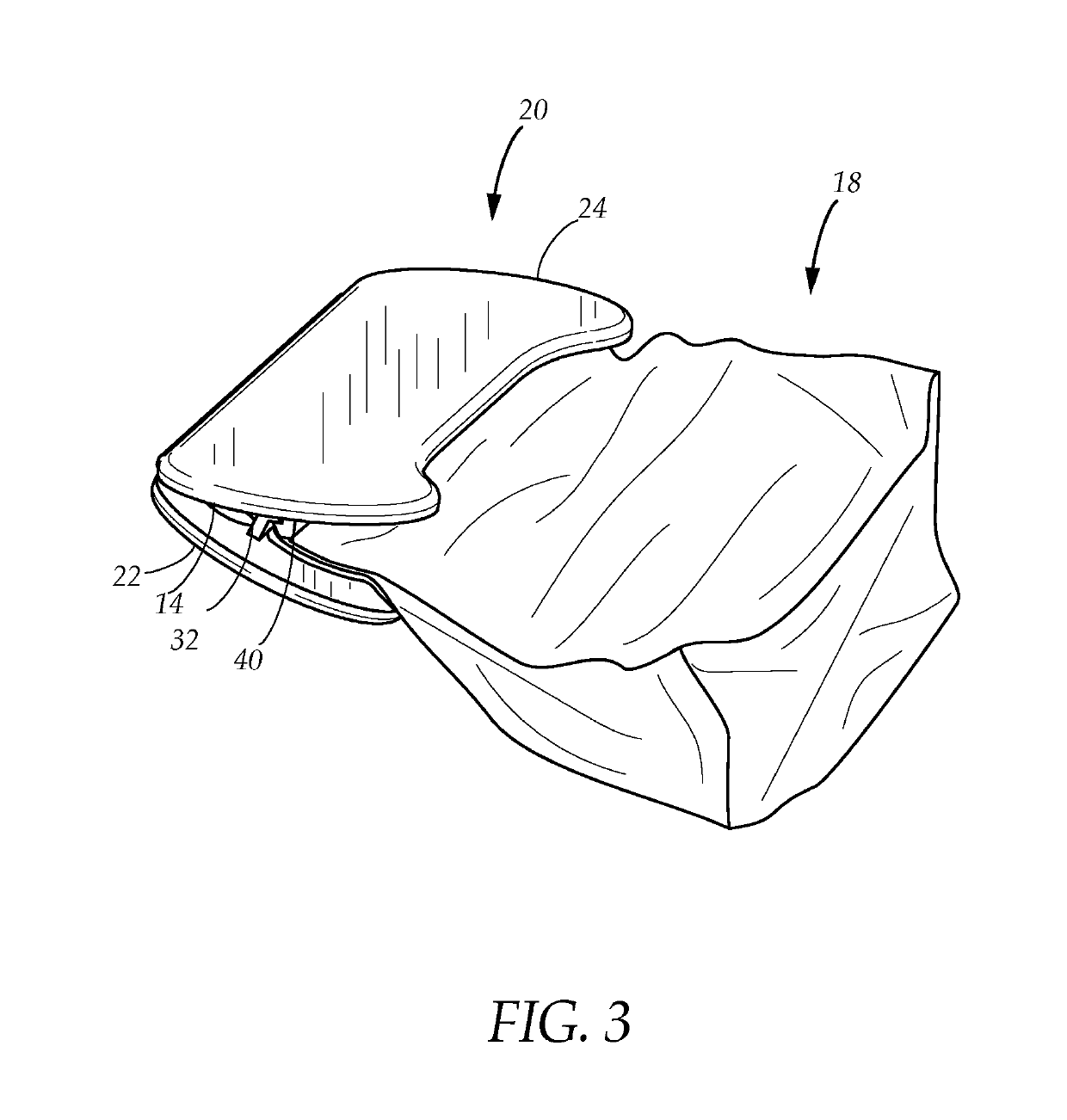 Coupling and uncoupling apparatus with lockable mechanism for bags and packages