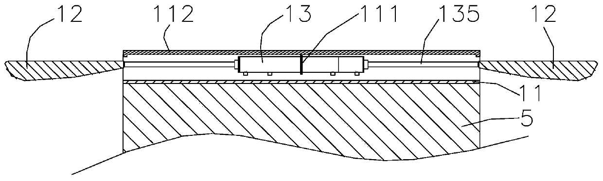 Van anti-overturning device and control method thereof