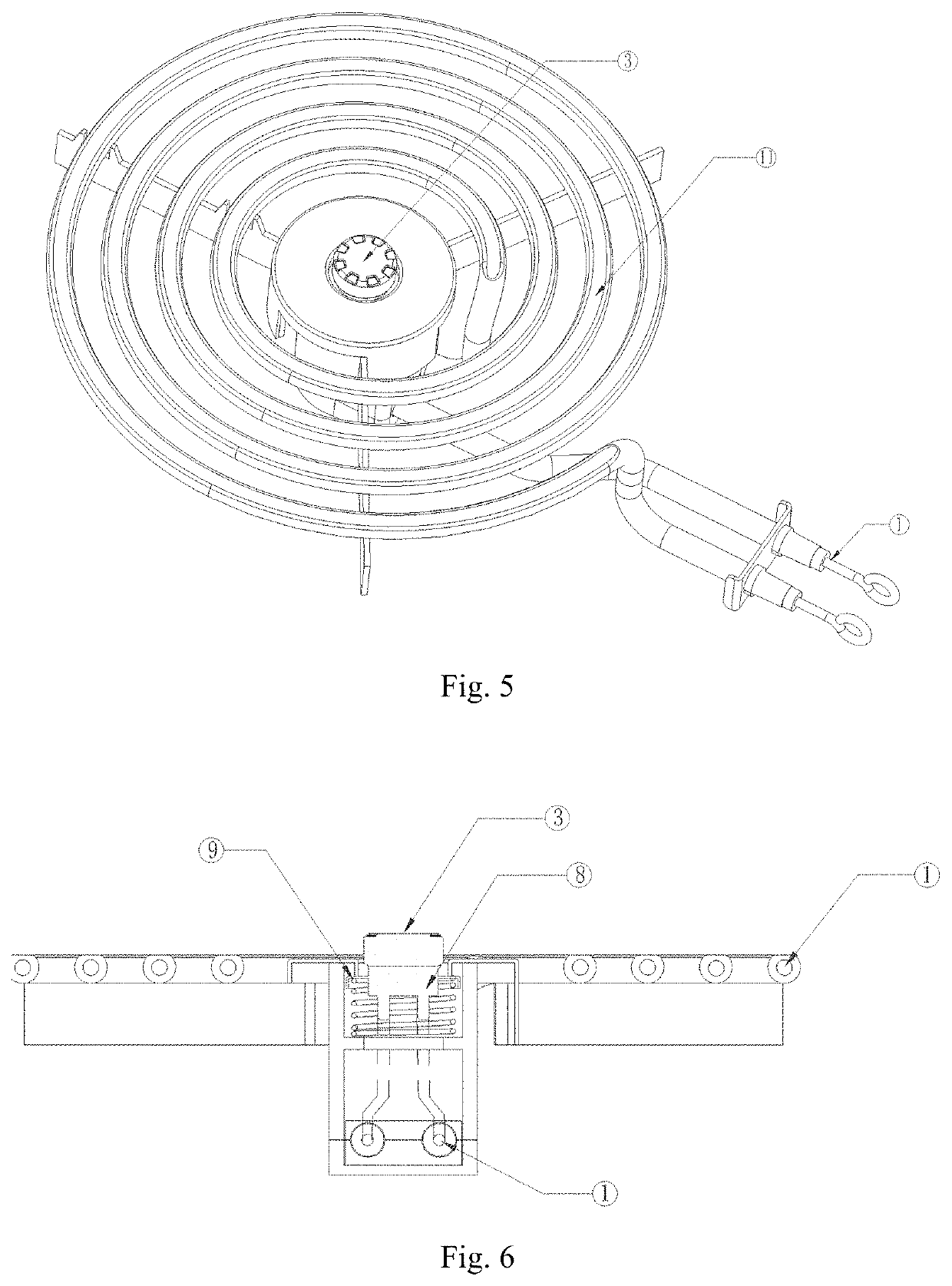 Heating plate with cooking oil ignition prevention for electric cooking apparatus