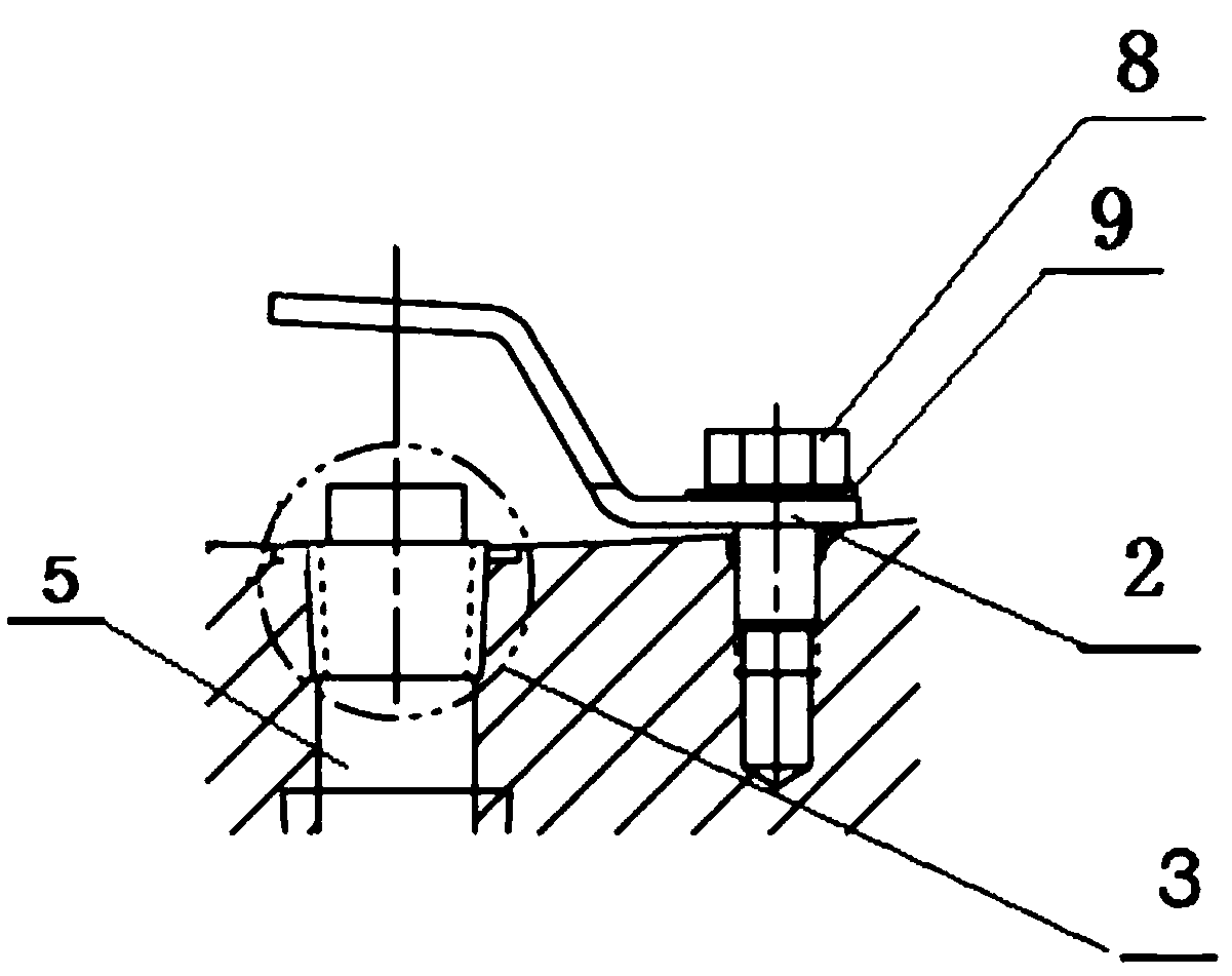 Baffle suitable for outer edge dehumidification and application method thereof