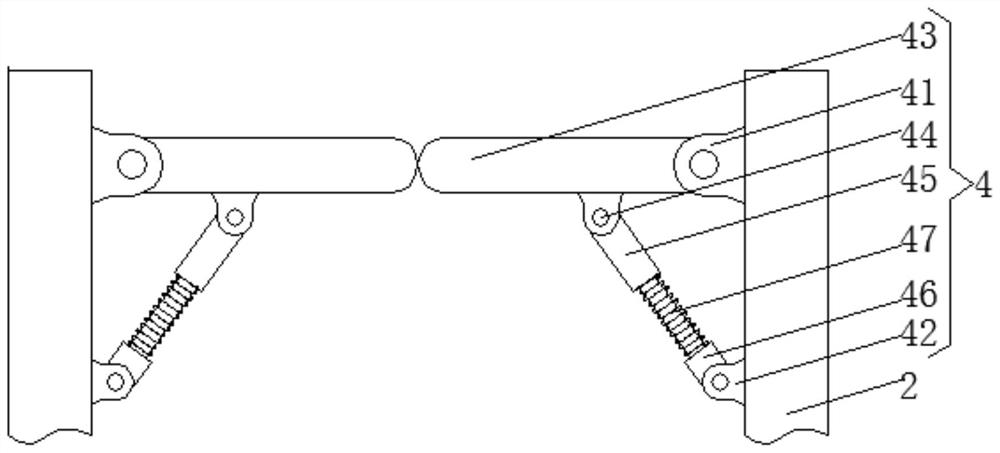 A waste plastic crushing and briquetting device