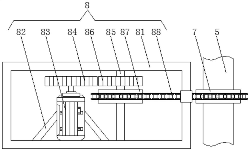 A waste plastic crushing and briquetting device