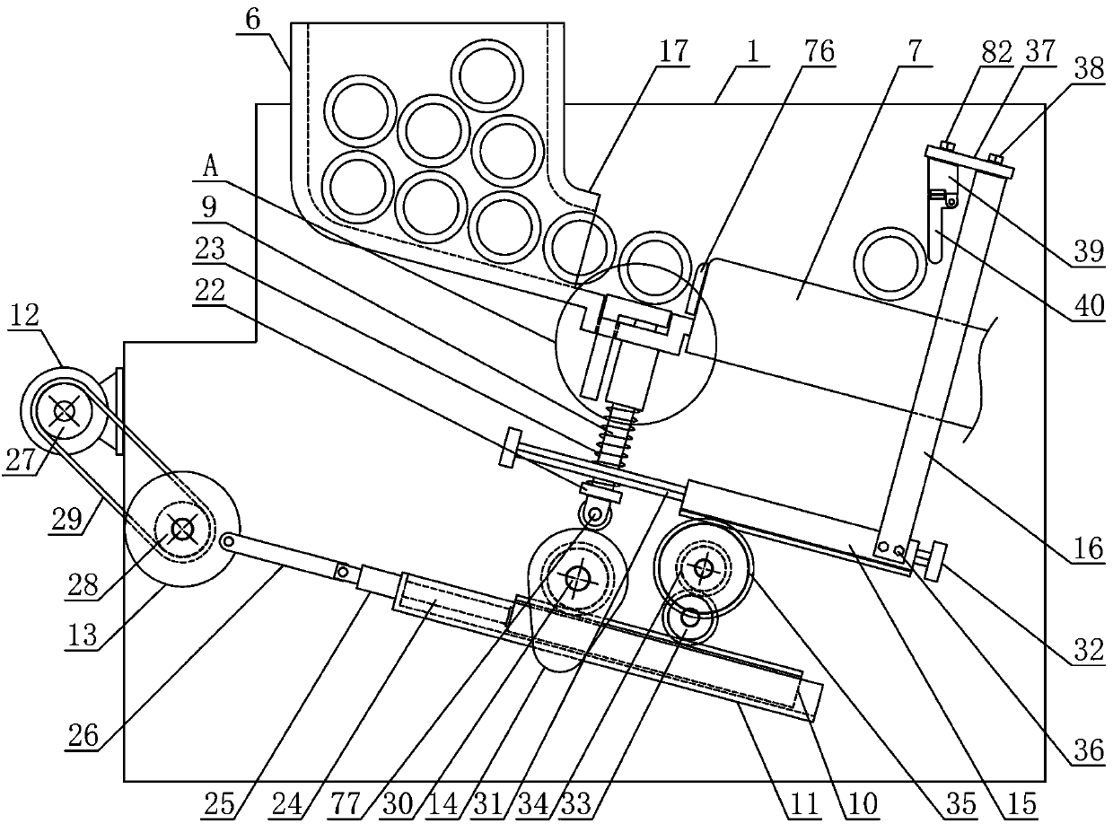 Automatic machining device for metal round pipes