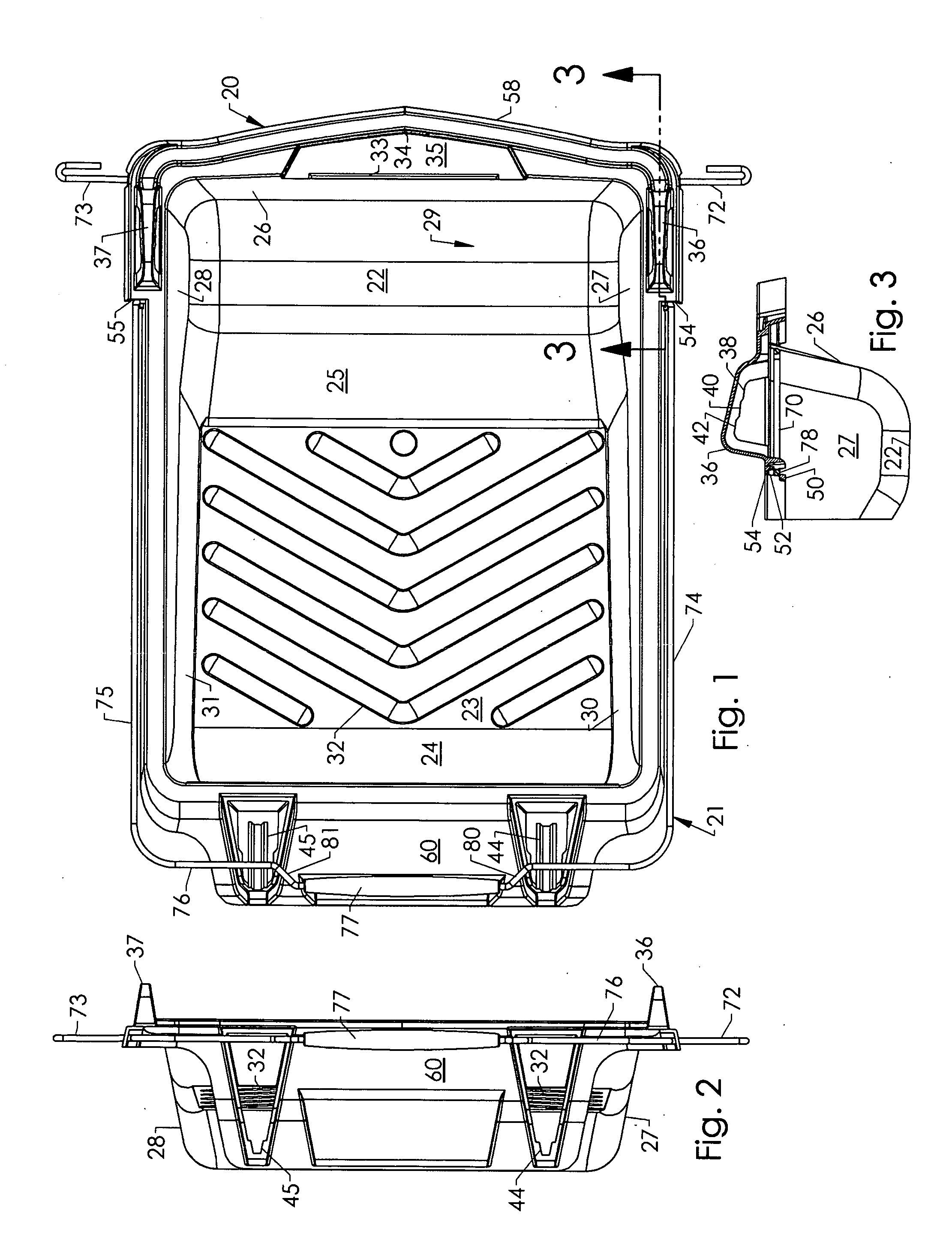 Paint roller tray with foot raisable bail handle