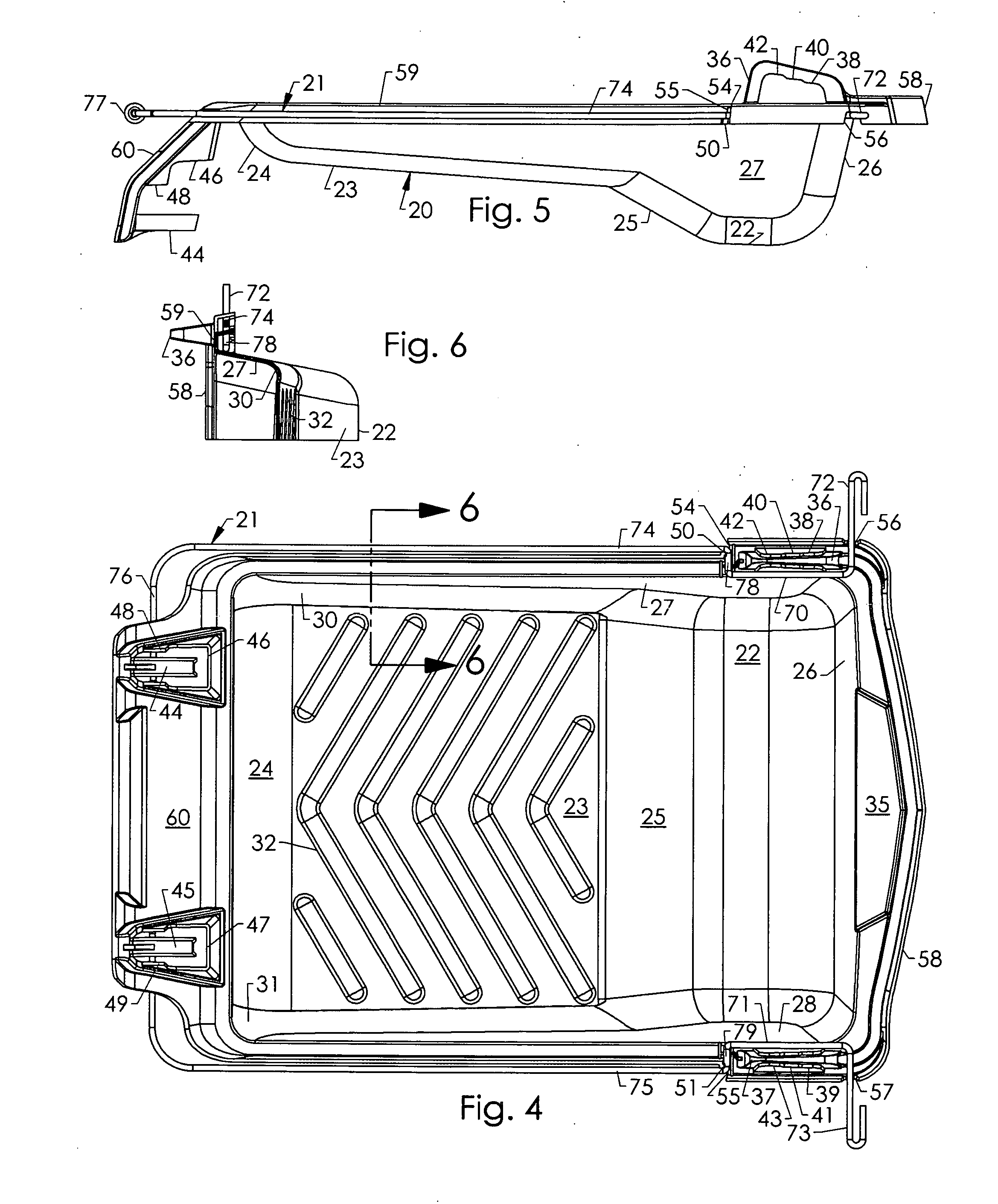 Paint roller tray with foot raisable bail handle