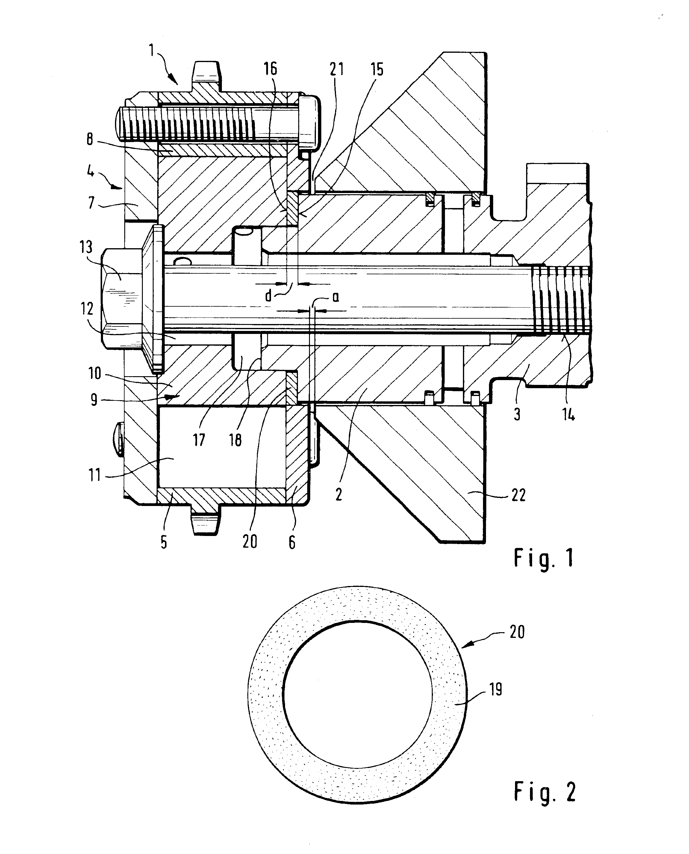 Internal combustion engine adjusting the rotation angle of a camshaft with respect to a crankshaft