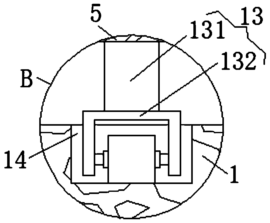 Automatic pruning device for urban road greenbelts