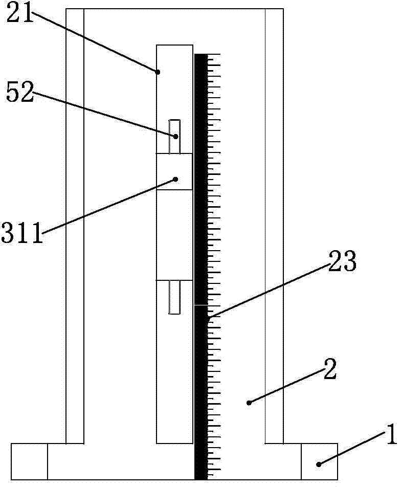 Clamping device and method used for guaranteeing equality of extension lengths of two ends of through bolt