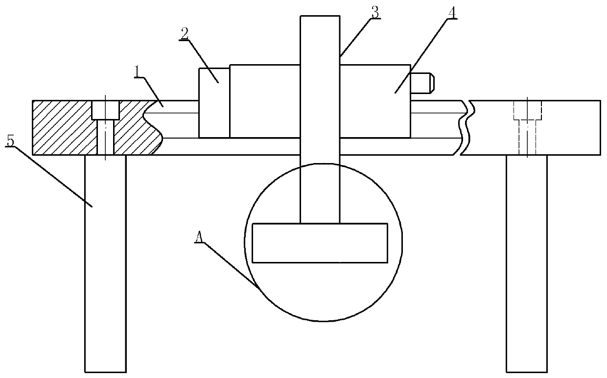 Unloading device for automatic visual inspection system of motor commutator