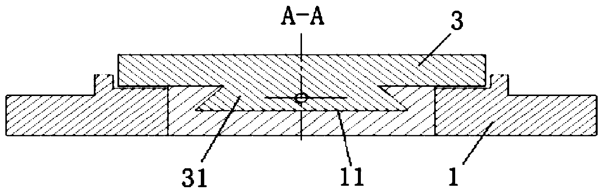 Round positioning clamp and using method thereof