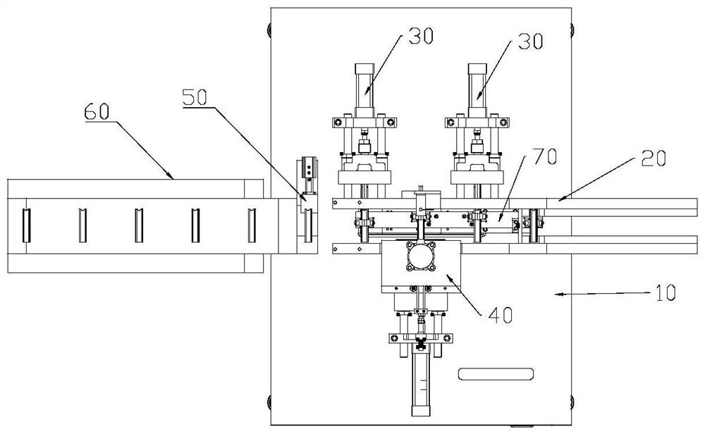 Continuous punching equipment for pipes