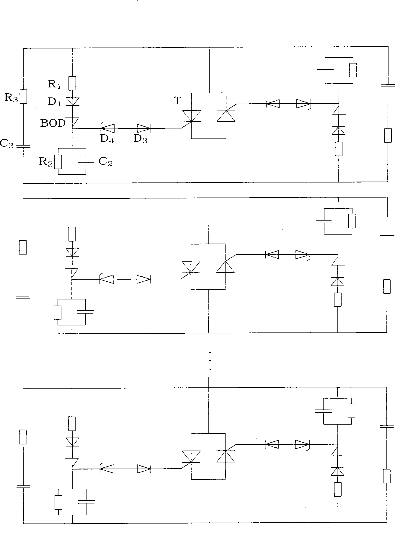 Device for breakdown diode to initiatively trigger bypass of thyristor valve string