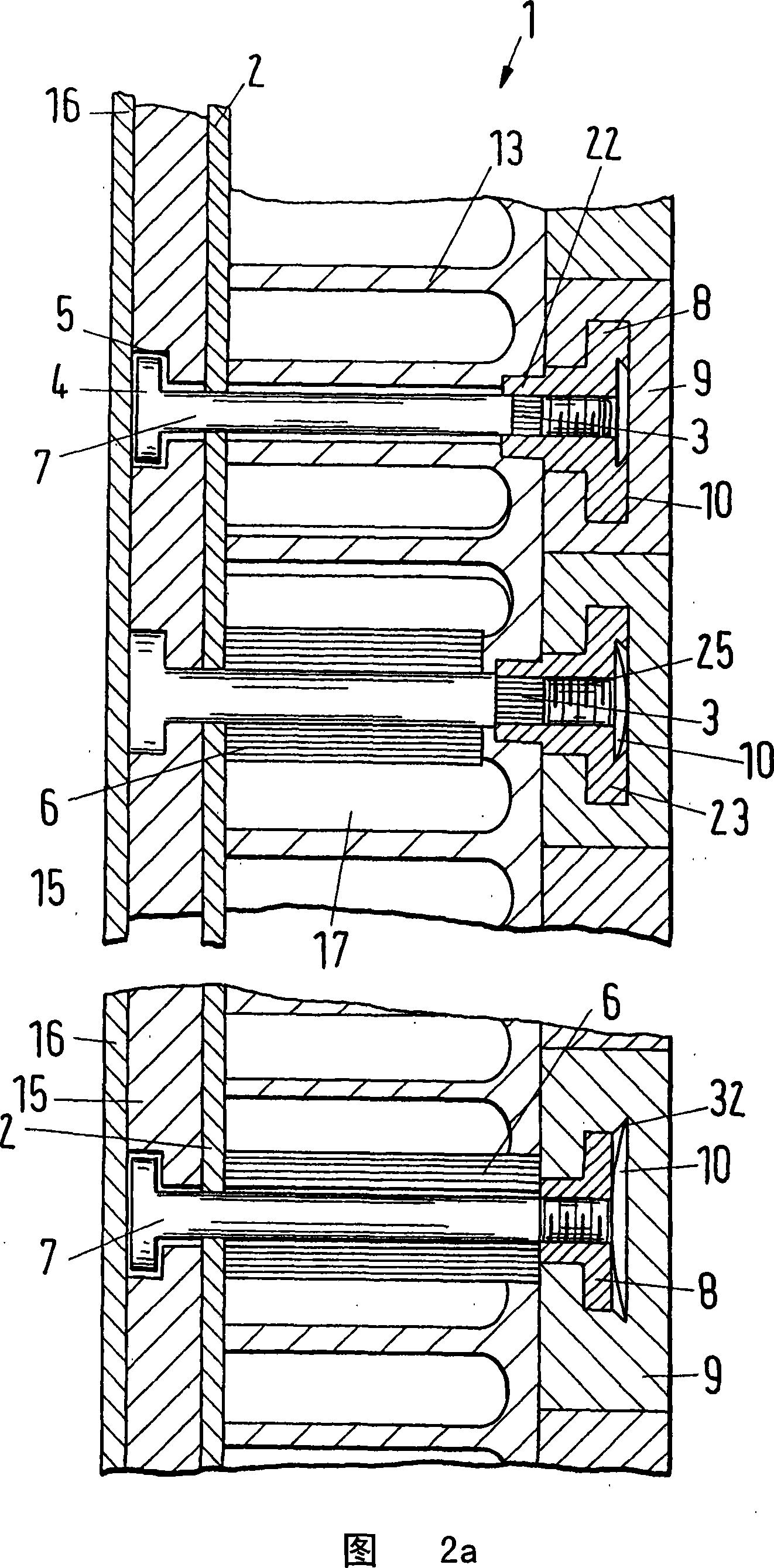 Mounting device for a sputter source