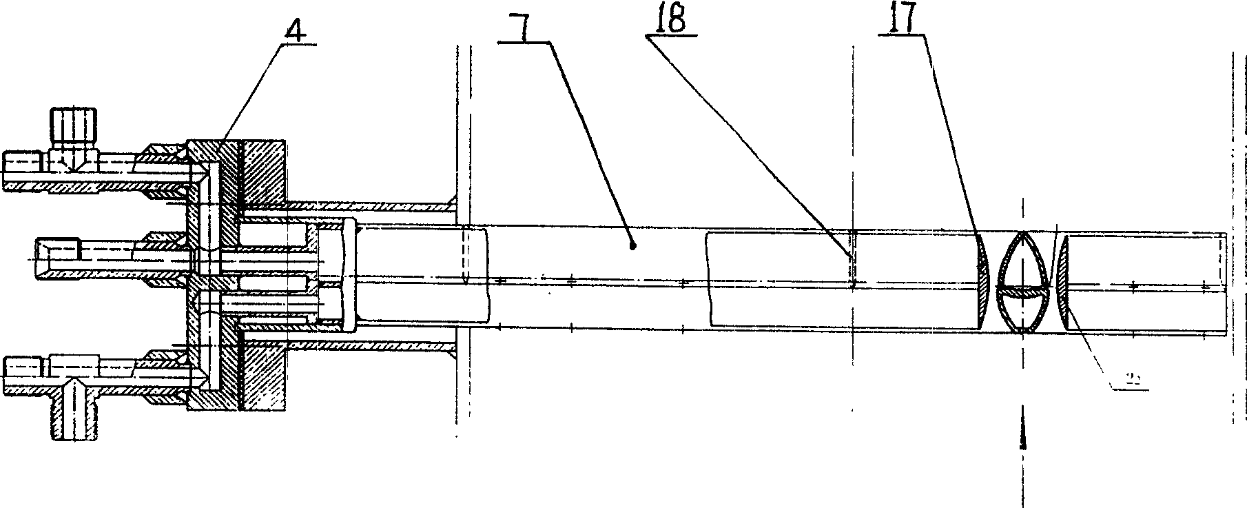 Uniform speed flow measuring device possessing speed raising function