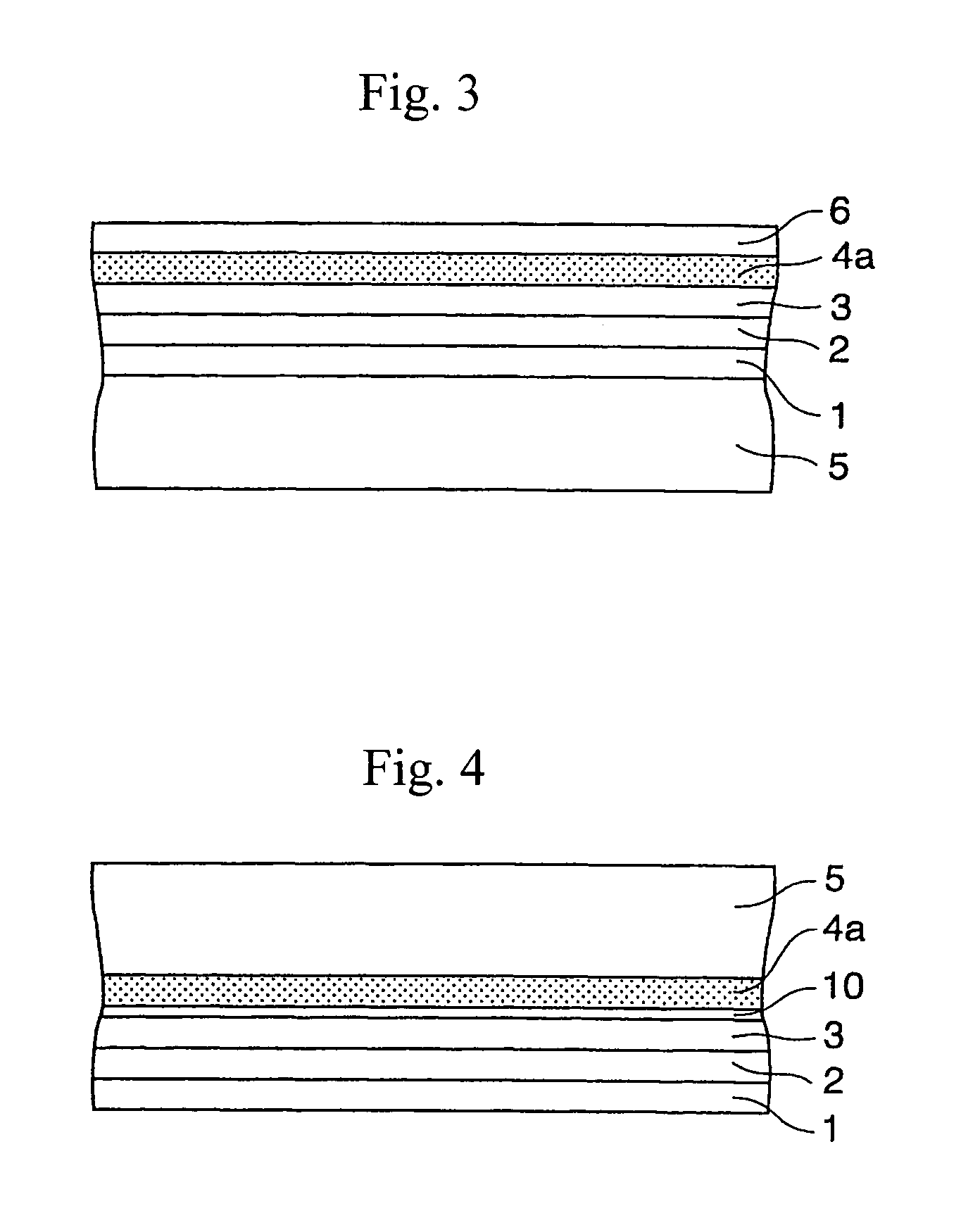 Electroluminescent device with a low refractive layer and a light scattering layer