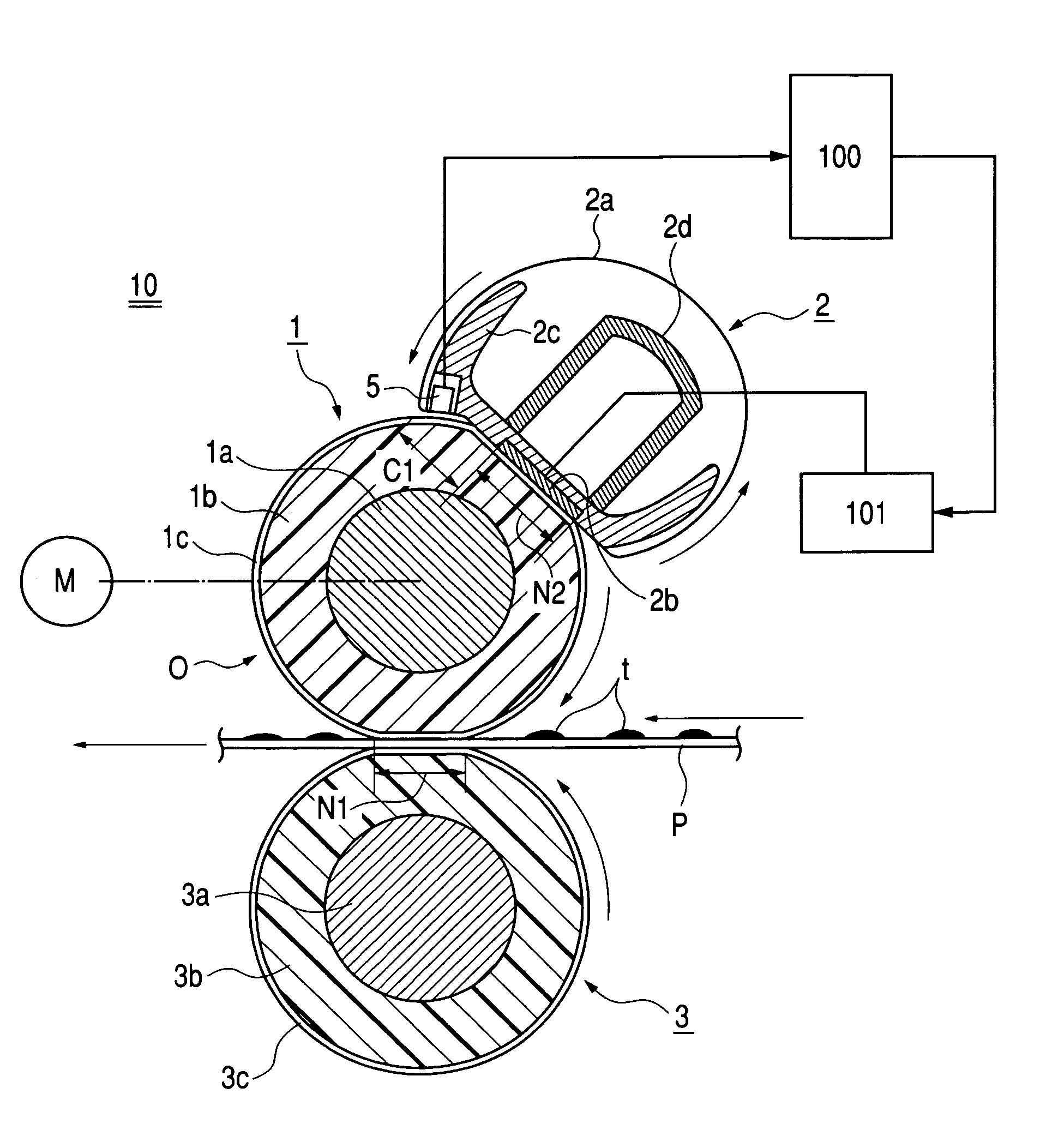 Image heating apparatus having multiple rotatable members and temperature detecting element