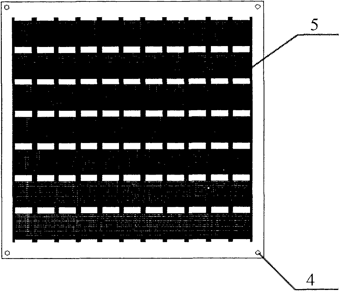 Liquid crystal based broadband negative refractive index device with adjustable temperature and production method thereof