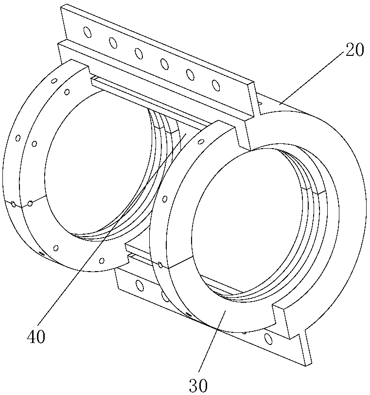 Variable-diameter pipeline sealing clamp and pipeline maintenance method