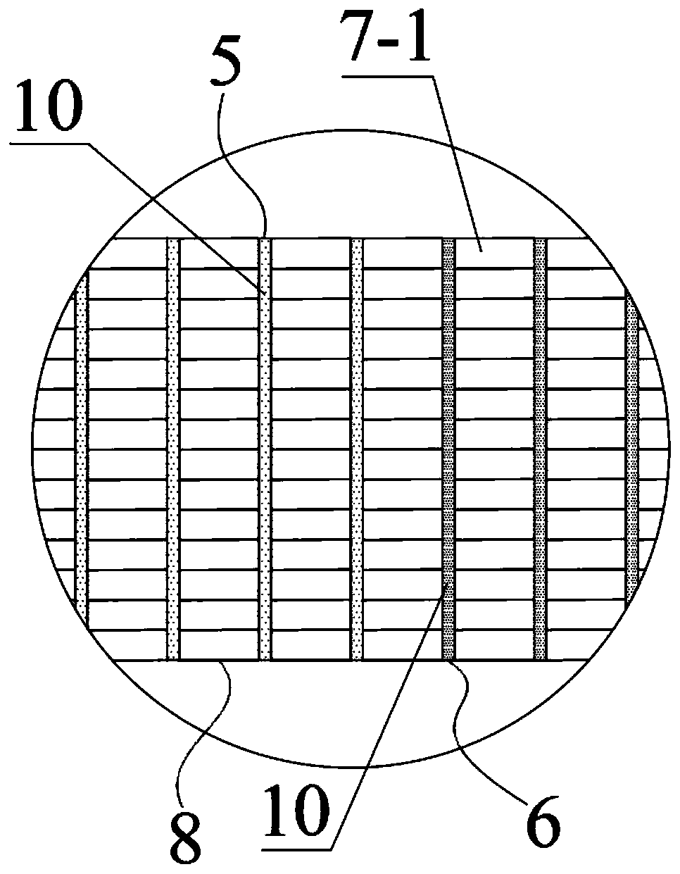 Mine tray for prejudging magnitude of anchoring force on basis of surface deformation and monitoring method