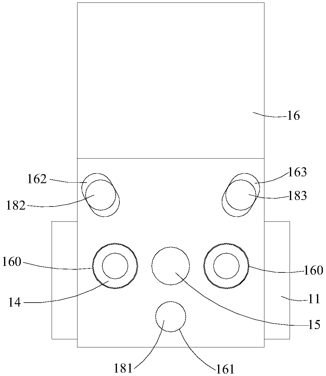 Floating adjustment assembly and floating grasping mechanism including the floating adjustment assembly