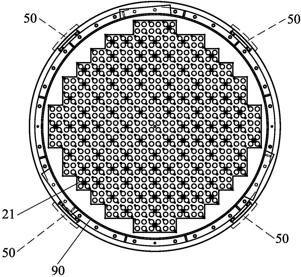 Device used for nuclear fuel assembly loading and unloading operations, and mounting method thereof