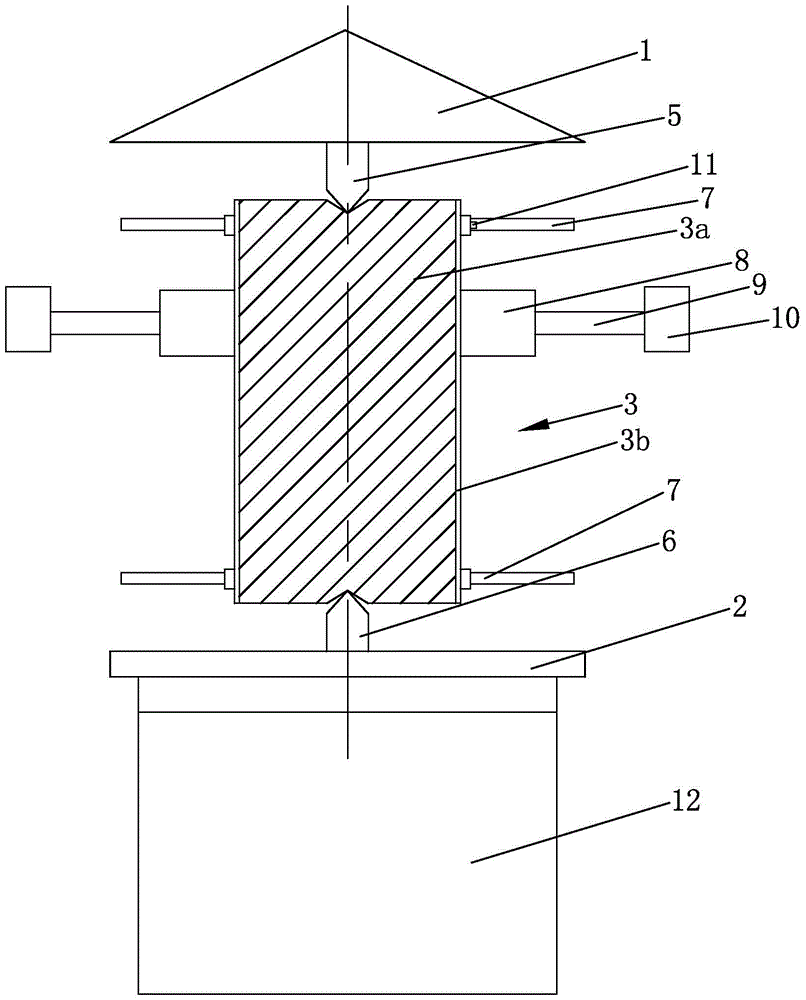 An insecticidal lamp with the functions of power saving and automatic removal of pest corpses