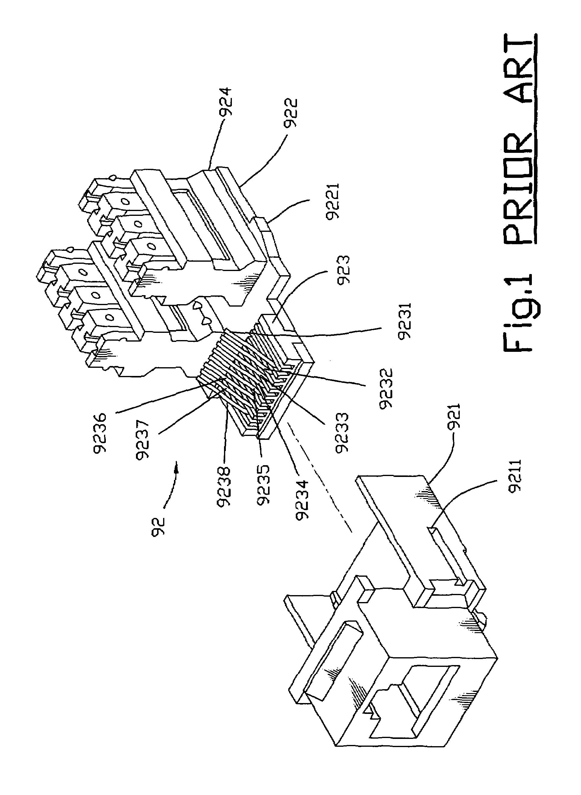 Low crosstalk transmission connector