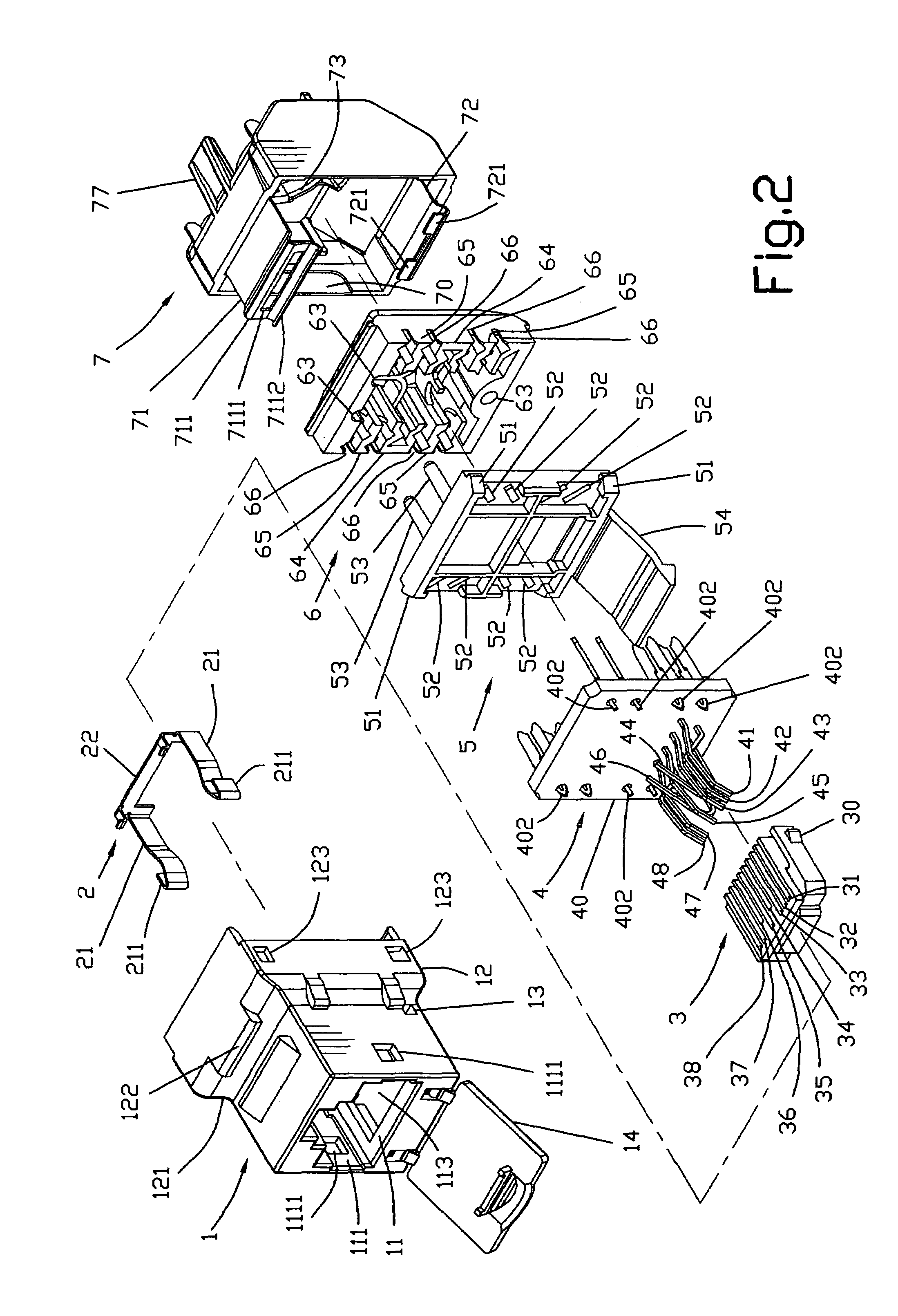 Low crosstalk transmission connector