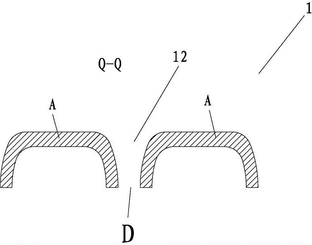 Stereoscopic nonwoven fabric with pore structure