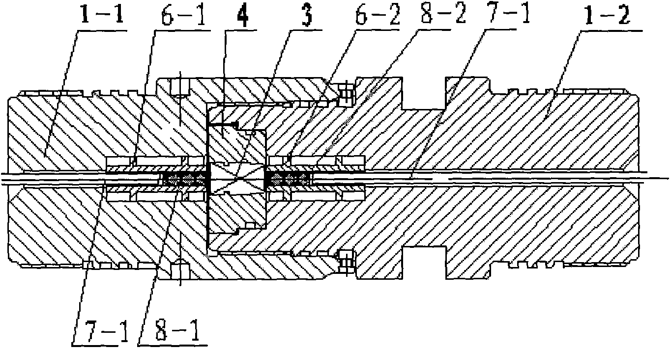 Detonation energization explosion-propagating device for perforating gun string