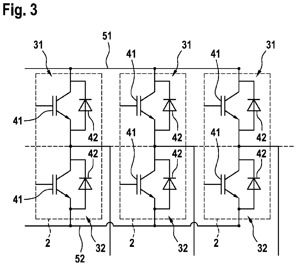 Method and device for setting a dead time of switching elements of a half bridge, and inverter