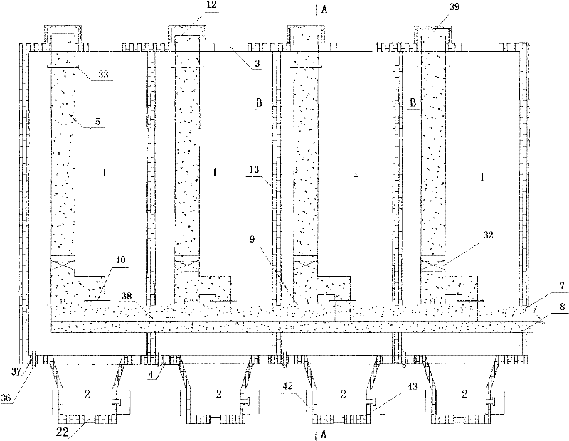 Waste heat sharing intensive tobacco flue-curing house and operating method thereof