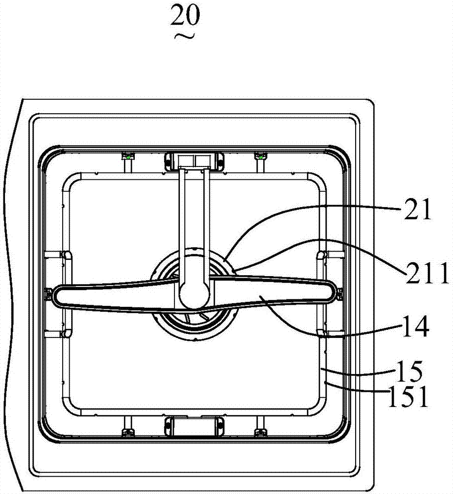 Water-tank-type cleaning machine with bubble cleaning basket