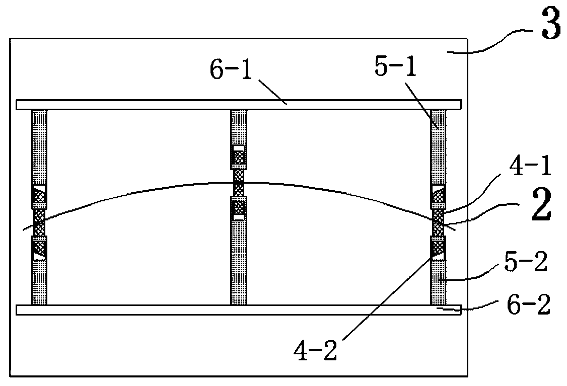 Oven with bent rail