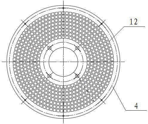 Fixing device of fan cover