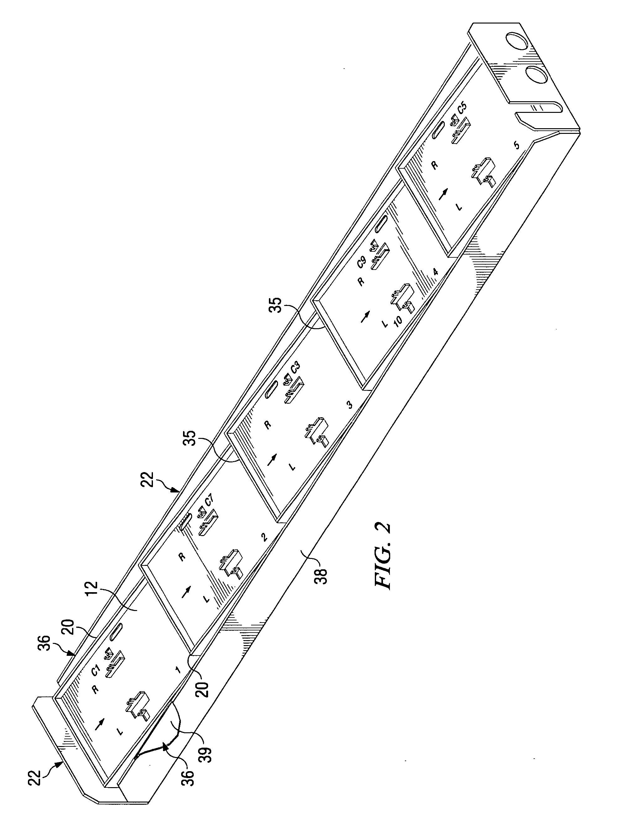 Directed dipole antenna having improved sector power ratio (SPR)