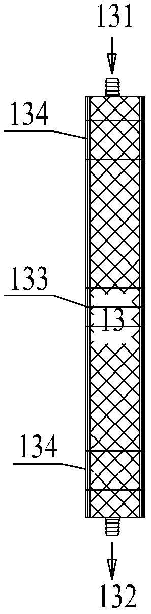 Low-temperature vacuum dehydration and drying equipment as well as process thereof