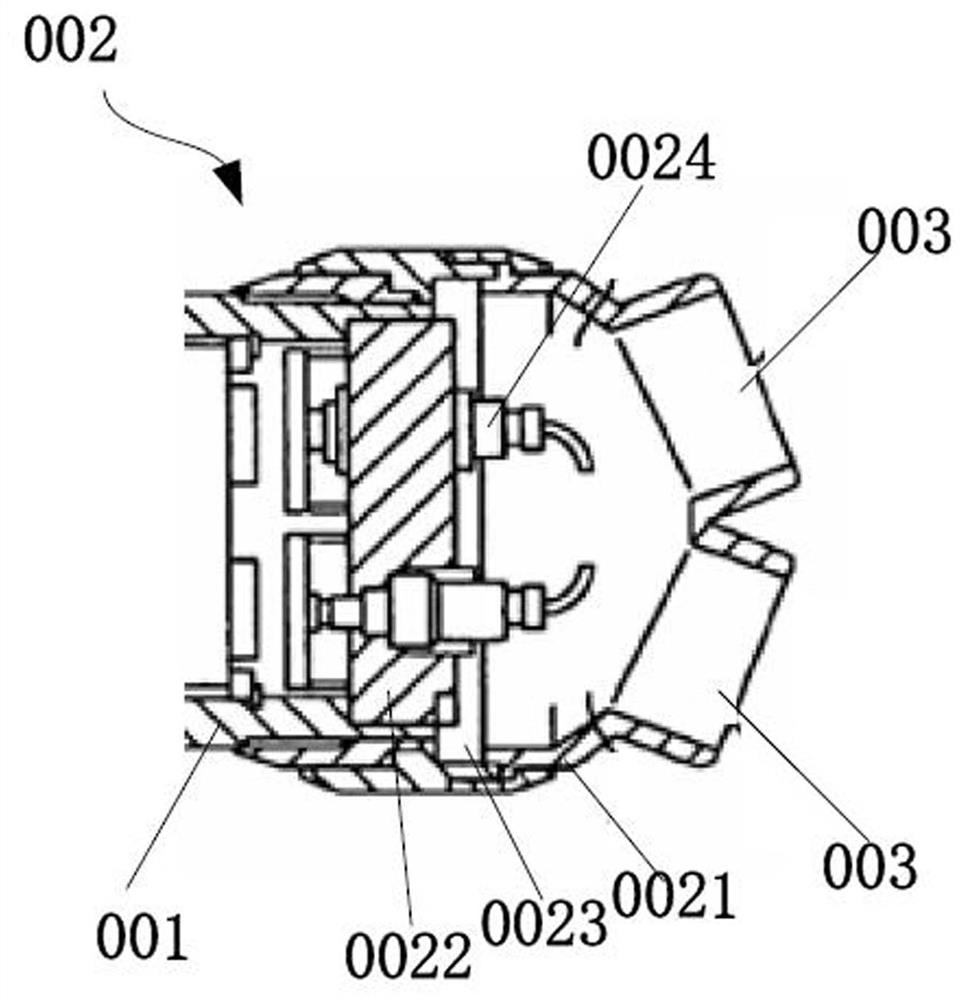 A connection branch for a submarine optical cable splitter