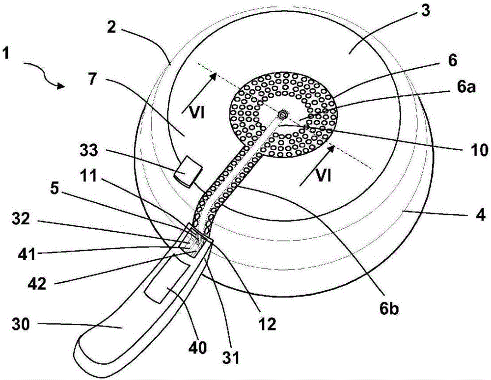 Cooking container comprising temperature sensor provided with fixing member