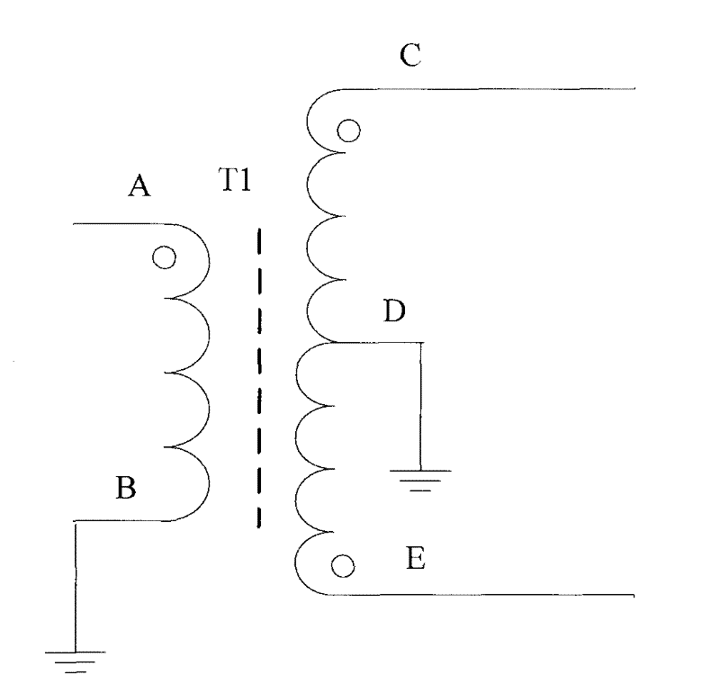 Transmission line transformer and combining and shunting device