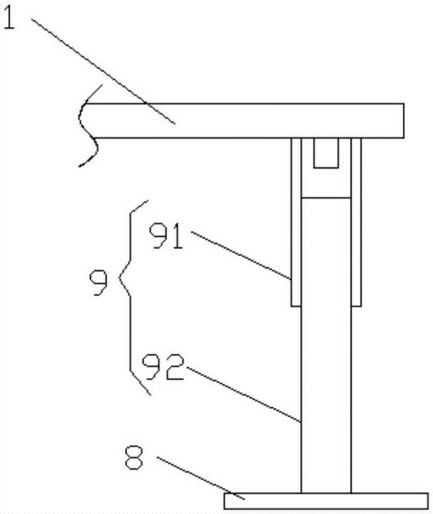 Upward and downward drainage device floating on water surface