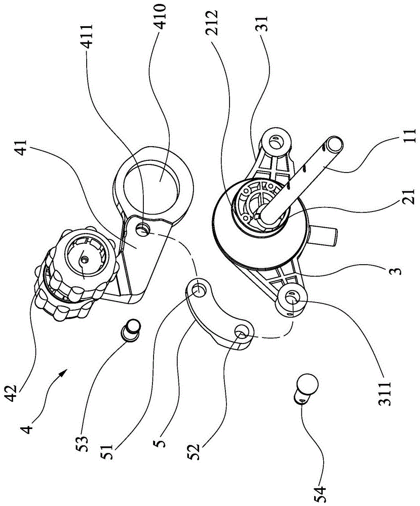 Swinging massaging component as well as massaging group and massager comprising swinging massaging component