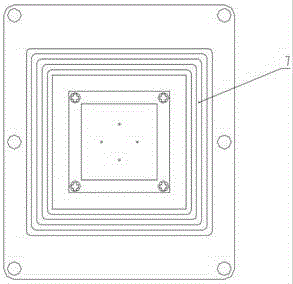 High-contact-ratio gain directional diagram circularly polarized antenna