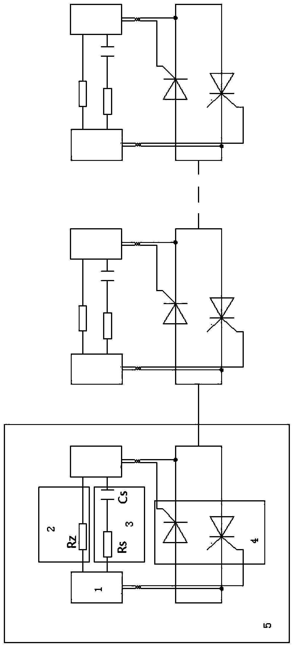 Self-energy-taking thyristor valve