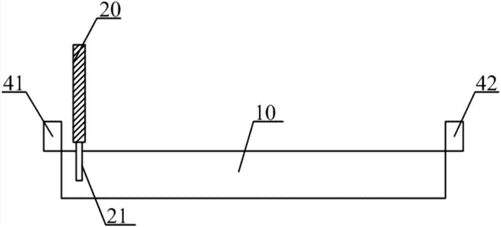 Dust removing device used for power distribution cabinet, and low-voltage power distribution cabinet