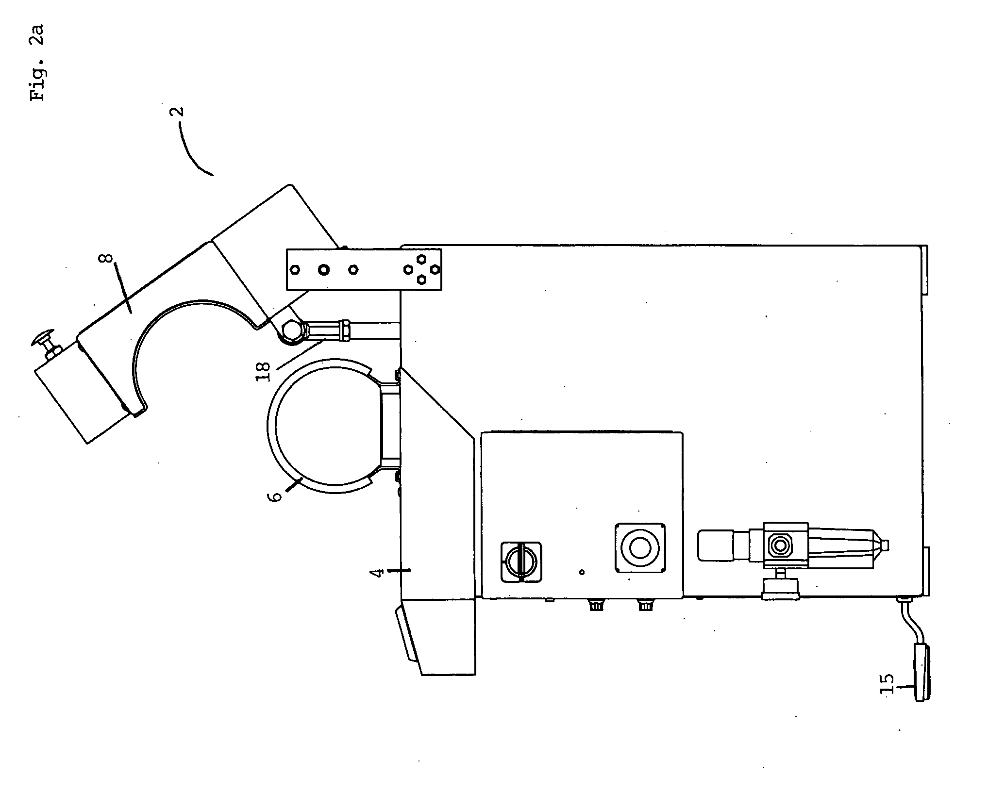 Cuff and collar press having asymmetric pleaters