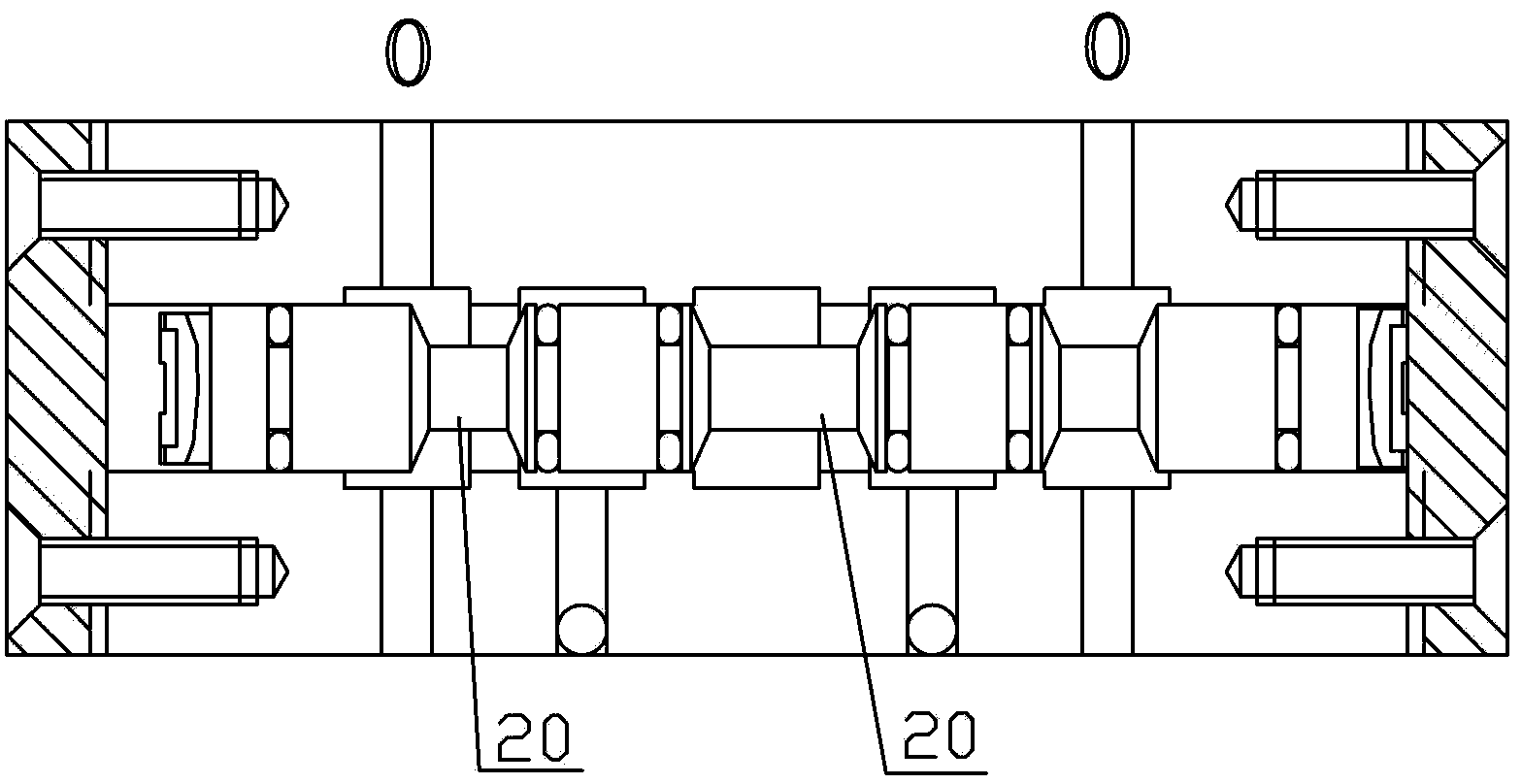 Push-pull interconnected-control delay-pulse combined reversing valve